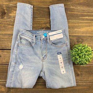 NEW - Arizona Hi-Rise Jegging Super Stretchy Size 0 SHORT Distressed Jeggings